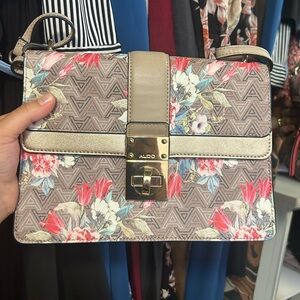 Aldo summer spring floral medium crossbody bag w gold accents